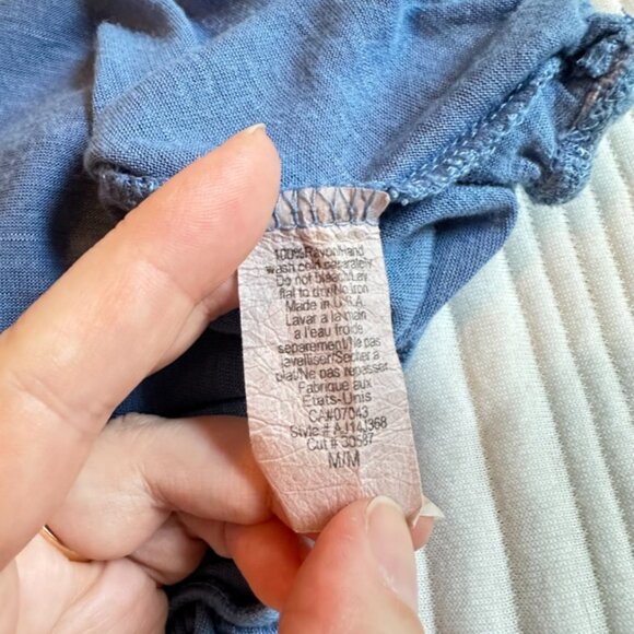 Women's off-the-shoulder cornflower blue top - Picture 6 of 6